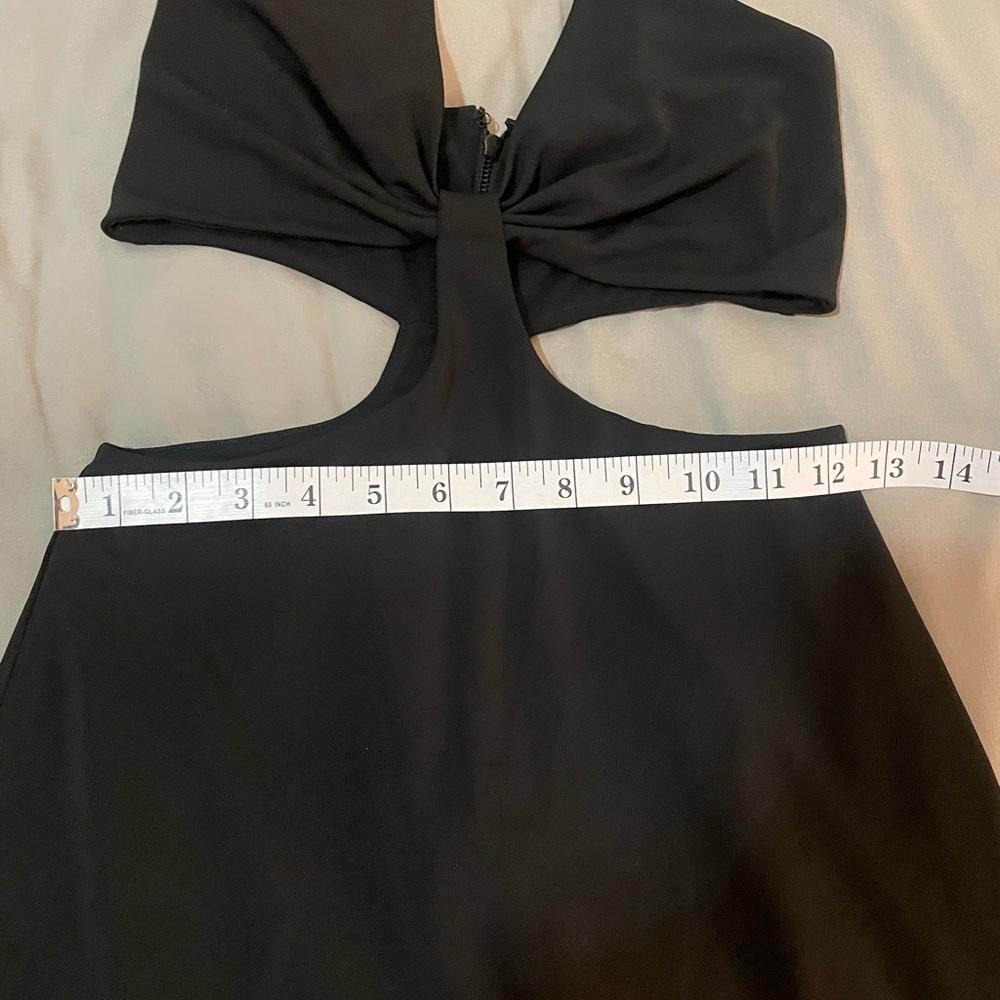 NWOT Alice + Olivia Black Cutout Havana Mini Dress size 8 - Picture 9 of 10